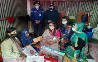 বিক্রি হওয়া নবজাতকের পরিবারের পাশে দাঁড়াল প্রশাসন