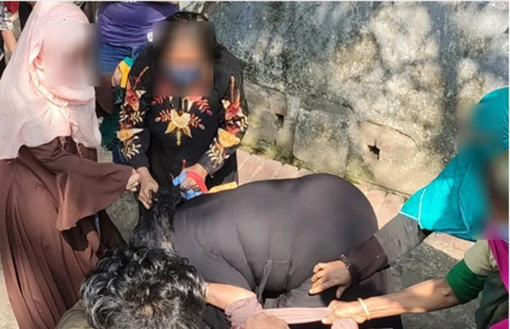 টিসিবির পণ্য কিনতে মারামারি-চুলাচুলি