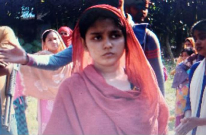 কান্না না থামায় মনি-মুক্তাকে হত্যার পর পুকুরে ফেলেন মা