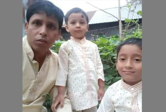 অগ্নিদগ্ধ হয়ে বাবা-ভাইয়ের পর না ফেরার দেশে শিশু জয়