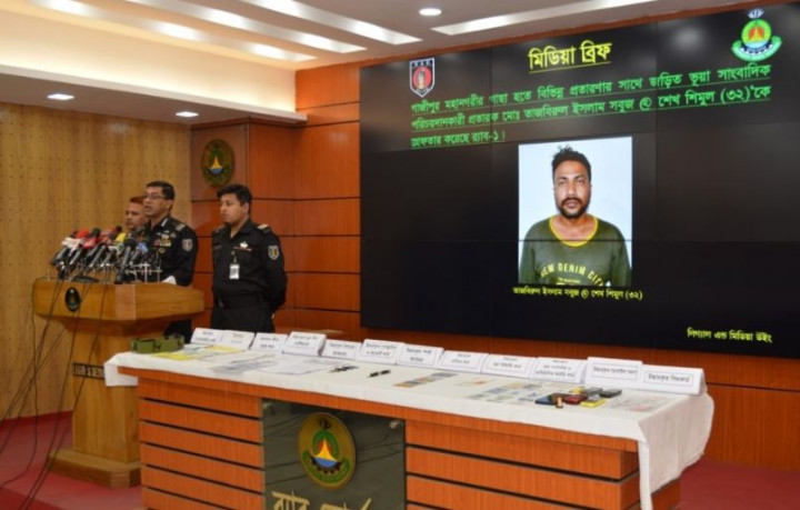 সাংবাদিক পরিচয়ে শিমুলের একাধিক বিয়ে, ছড়িয়ে দেন অন্তরঙ্গ মুহূর্তের ভিডিও