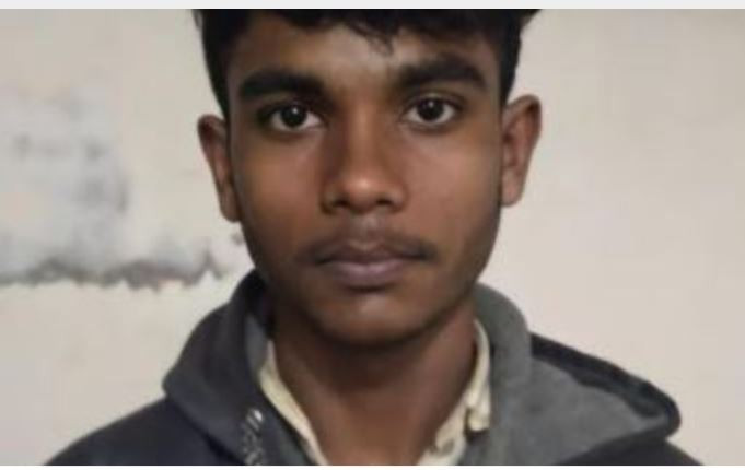 ৫০০ টাকার জন্য বন্ধুর স্ত্রীকে গলাটিপে হত্যা