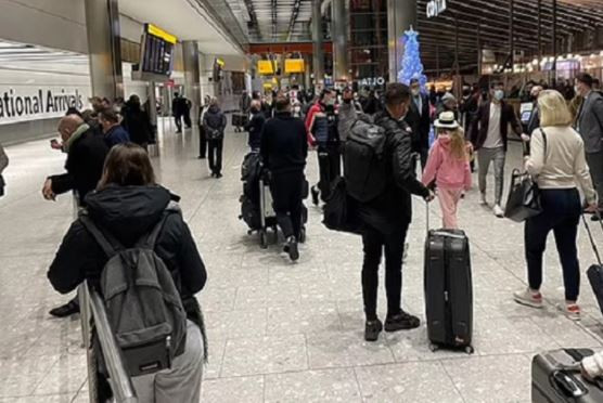 যুক্তরাজ্য ভ্রমণে কভিড বিধিনিষেধ থাকছে না