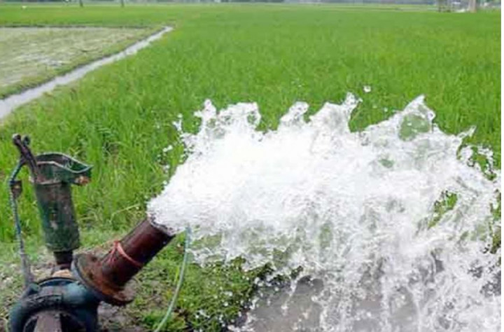 জমিতে পানি না পেয়ে বিষপানে কৃষকের মৃত্যু