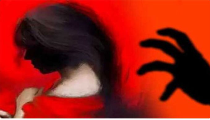 সৎ বাবার বিরুদ্ধে কিশোরীকে ধর্ষণের অভিযোগ