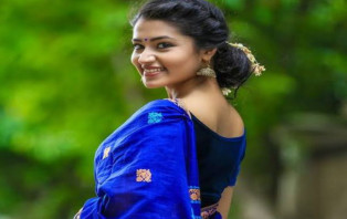 সিনেমায় ফারিণ, শুটিংয়ে যাচ্ছেন লন্ডন