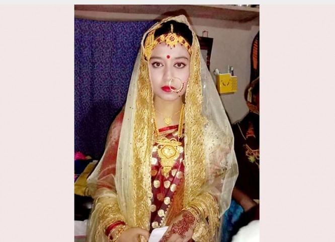 মেহেদির রঙ না শুকাতেই জীবনের আলো নিভে গেল কলেজছাত্রীর