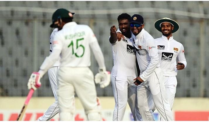 রাজিথার বলে উপড়ে গেল মুশফিকের স্টাম্প