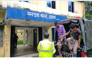 চেতনানাশক ওষুধ খাইয়ে বাড়ি বাড়ি চুরি করে ওরা