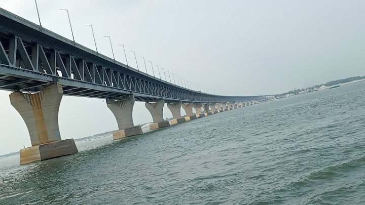 পদ্মা সেতুতে যানবাহন চলবে ২৬ জুন
