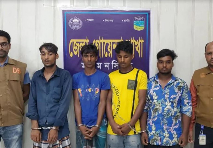 বোনের সাথে প্রেম করায় বন্ধুকে হত্যা, গ্রেফতার ৪
