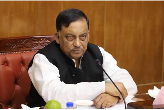 আমরা চাচ্ছি রোহিঙ্গারা কক্সবাজার থেকে ধীরে ধীরে ভাসানচরে আসুক : স্বরাষ্ট্রমন্ত্রী