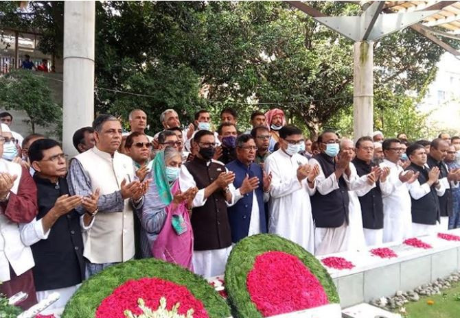 শেখ কামালের সমাধিতে আওয়ামী লীগের শ্রদ্ধা