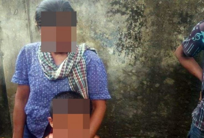 খাগড়াছড়িতে অভাবে সন্তানকে বিক্রি করতে বাজারে মা