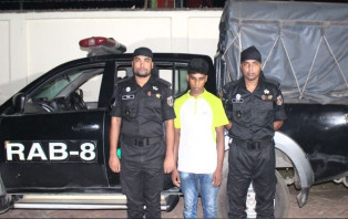 রাজবাড়ীতে র‌্যাবের হাতে এক মাদক ব্যবসায়ী আটক