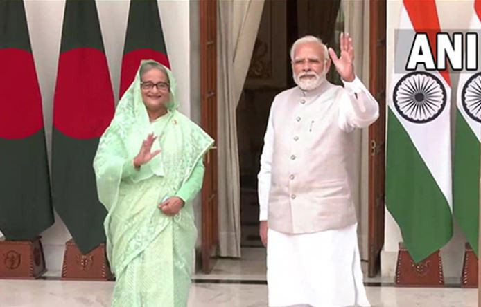 দিল্লিতে বৈঠকে শেখ হাসিনা-নরেন্দ্র মোদি