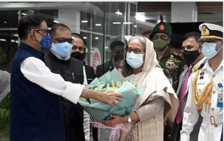 দেশে ফিরেছেন প্রধানমন্ত্রী