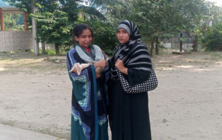বিড়াল হত্যার বিচার চেয়ে থানায় কিশোরী