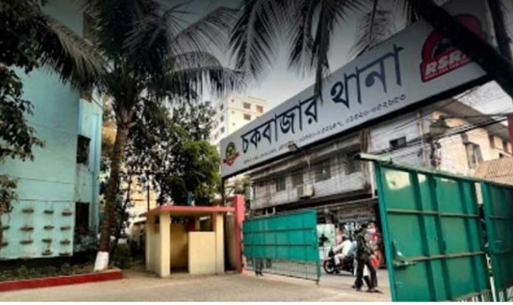 বৃদ্ধকে খুন করে বাসায় ‘ডাকাতি’