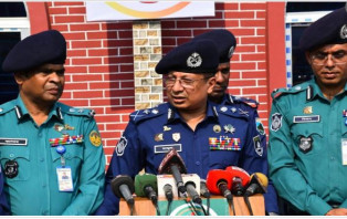 আগুন সন্ত্রাস রুখে দিতে আইন-শৃঙ্খলা রক্ষাকারী বাহিনী প্রস্তুত : আইজিপি