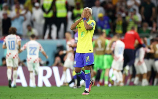 ব্রাজিলকে বিদায় করে সেমিফাইনালে ক্রোয়েশিয়া