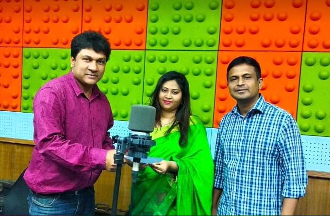 সোহাগ রেজা’র গানে কন্ঠ দিলেন দুই বাংলার জনপ্রিয় শিল্পী স্বরলিপি