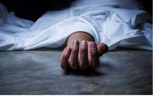 চালকলের ফিতায় জড়িয়ে দ্বিখণ্ড চালক