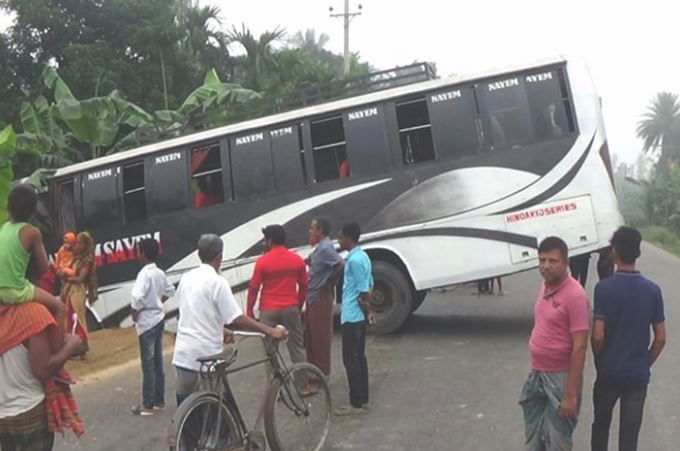 জানুয়ারিতে সড়কে ঝরল ৫৮৫ প্রাণ