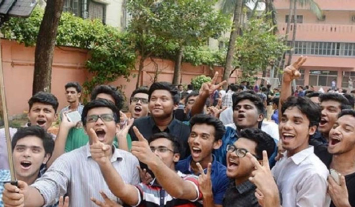 এইচএসসি ও সমমানের পরীক্ষায় পাসের হার ৮৫.৯৫ শতাংশ  