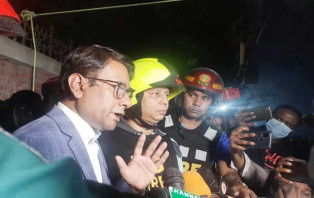 ৪ ঘণ্টার চেষ্টায় নিয়ন্ত্রণে গুলশানের আগুন
