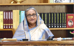 অর্থনীতি চাঙ্গা রাখতে সরকার চেষ্টা করছে: প্রধানমন্ত্রী
