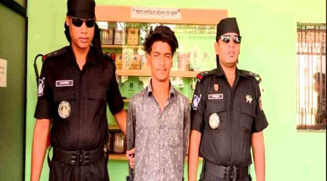 অস্ত্র ও মাদকসহ র‌্যাবের হাতে গুটি শামীম আটক
