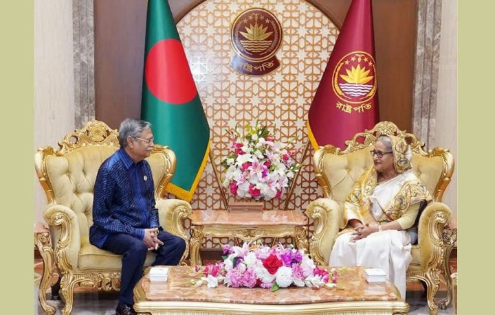বঙ্গভবনে রাষ্ট্রপতির সঙ্গে প্রধানমন্ত্রীর সাক্ষাৎ