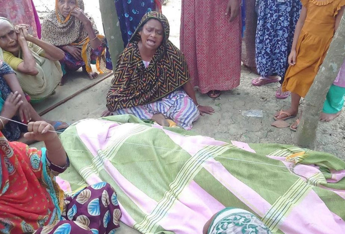 বাড়ির নিরাপত্তার বৈদ্যুতিক তারে জড়িয়ে শ্রমিকের মুত্যু