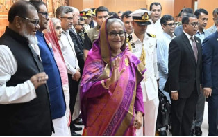 সুইজারল্যান্ডের পথে প্রধানমন্ত্রী