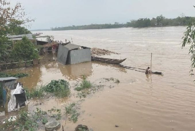 ভারি বর্ষণে সিলেটের নিম্নাঞ্চল প্লাবিত