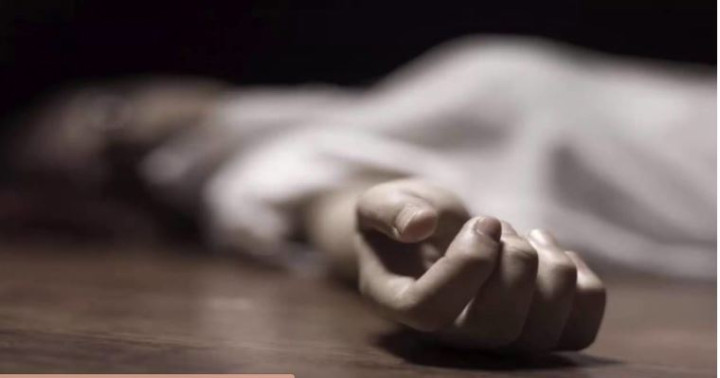 মুরগির খোপে হাত দিতেই সাপের দংশন, নারীর মৃত্যু