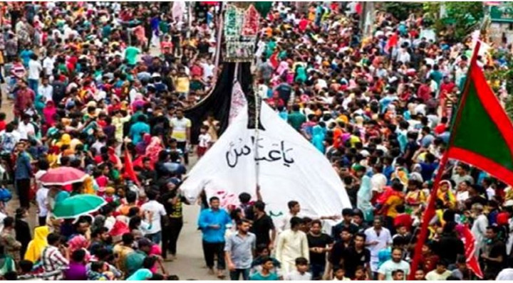 পবিত্র আশুরার তাজিয়া মিছিলে হাজারো মানুষ