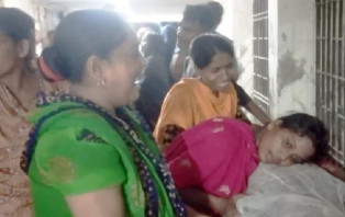  টঙ্গীতে দেয়াল ধসে প্রাণ গেল তিন জনের 