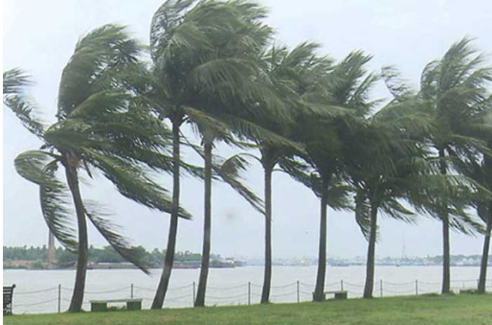 ১৯ জেলায় ৬০ কিলোমিটার বেগে ঝড়ের পূর্বাভাস