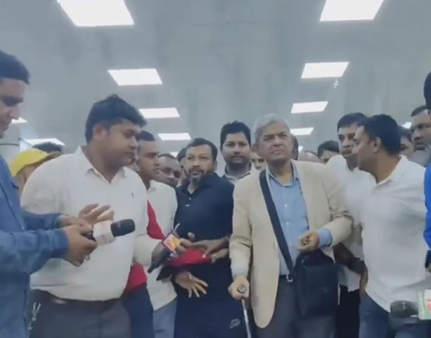 সিঙ্গাপুর থেকে দেশে ফিরলেন মির্জা ফখরুল