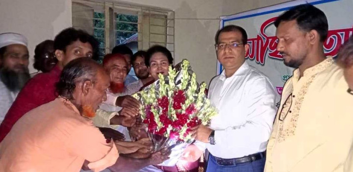 সালথায় শিল্পকলা একাডেমিতে সাহিত্য আড্ডা অনুষ্ঠিত 