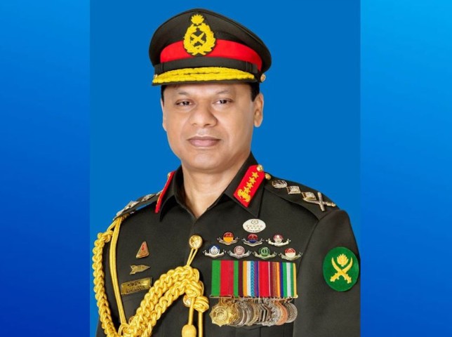দেশে ফিরলেন সেনাবাহিনী প্রধান