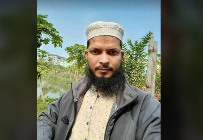 মানসিক ডিপ্রেশনে থাকা ছাত্রীকে সহায়তা করতে গিয়ে বিপাকে জবি শিক্ষক