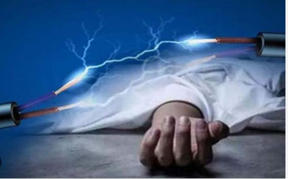 ভাঙ্গায় সন্তানের মুখে ভাত দেওয়া হল না পিতার  