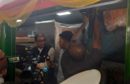 লাগেজ ভ্যান নিয়ে ঢাকা ছাড়ল প্রথম যাত্রীবাহী ট্রেন