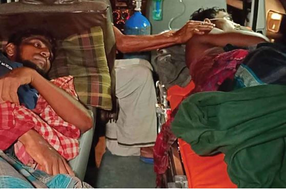 দস্যুদের হামলায় ২ জেলে গুলিবিদ্ধ, ৫ জেলেকে অপহরণ