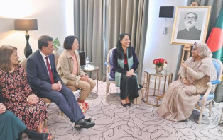 অগণতান্ত্রিক শক্তি ক্ষমতা দখল করতে পারবে না : প্রধানমন্ত্রী
