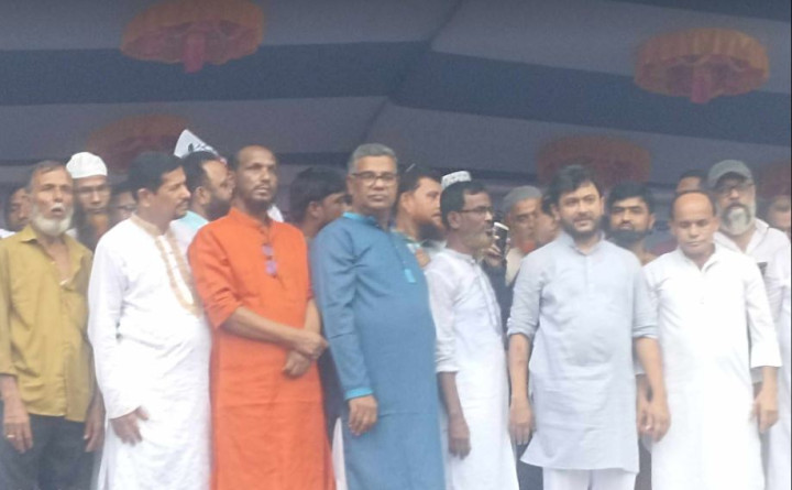 চরভদ্রাসনে এমপি নিক্সন চৌধুরীর সাথে বিএনপি নেতার মো. ইয়াকুব আলীর যোগদান