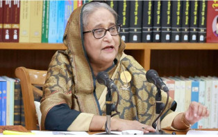 সাংবাদিকদের সুবিধা দিতে বললেন প্রধানমন্ত্রী